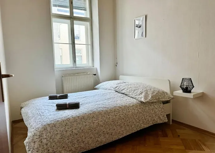 110 M2 Sunny & Long Term - Free Parking Vienna